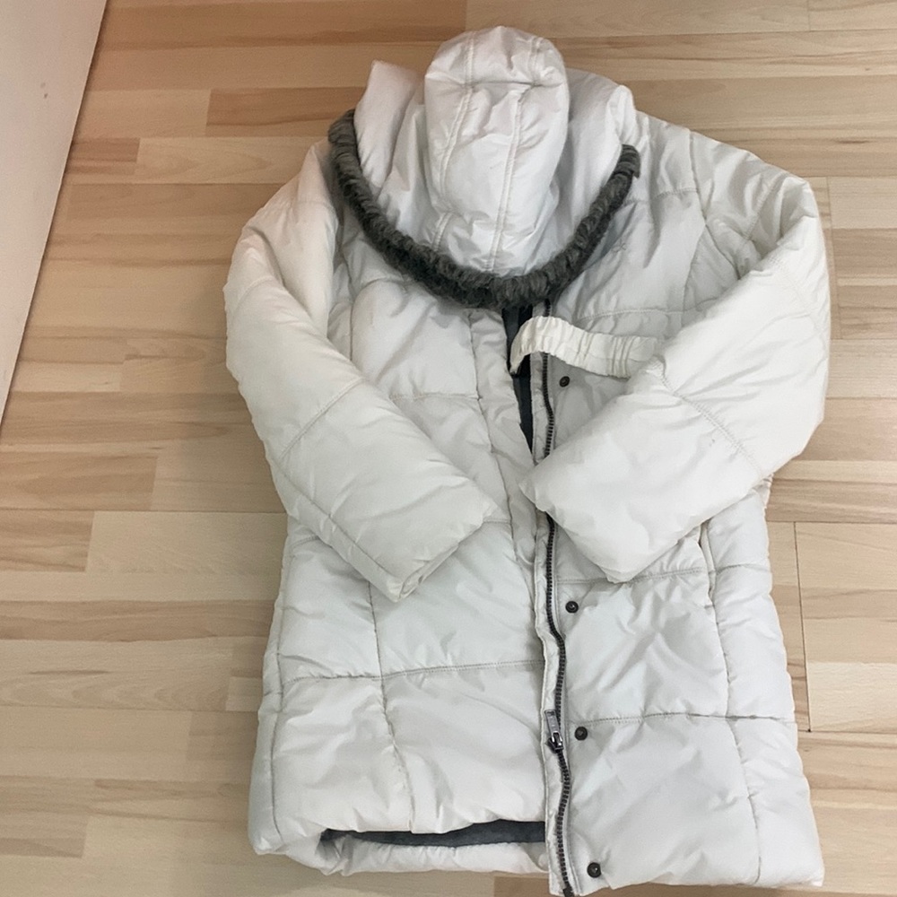 White Calvin Klein jacket size kids large girls 12-14